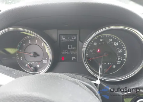 2013 Jeep Grand Cherokee Laredo z USA, uszkodzony, nr VIN 1C4RJFAG0DC605286